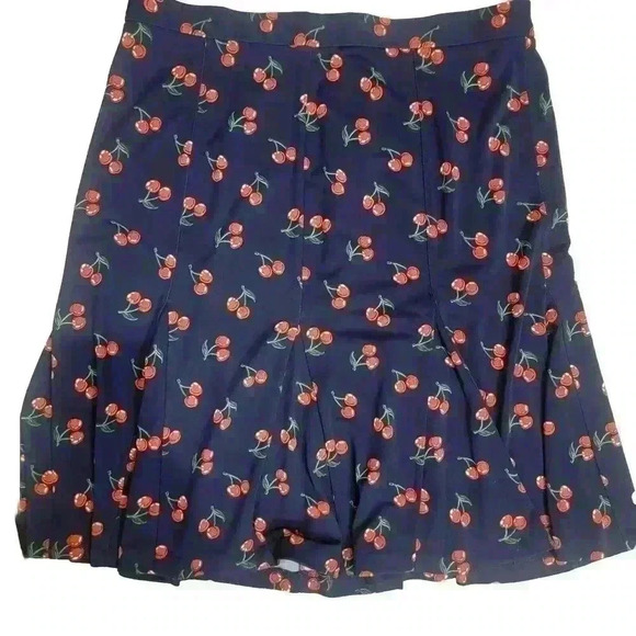 Talbots Womens Skirt Size 12 Blue Red Cherries Godet Panel Side Zip Stretch - Picture 4 of 7
